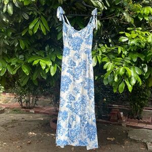 REFORMATION white blue floral viscose sleeveless smocked back midi dress